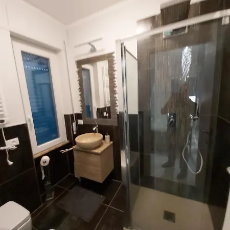 Elegantissimo Direttamente Sul Mare Le Ghiaie 6 Posti Letto Apartment *